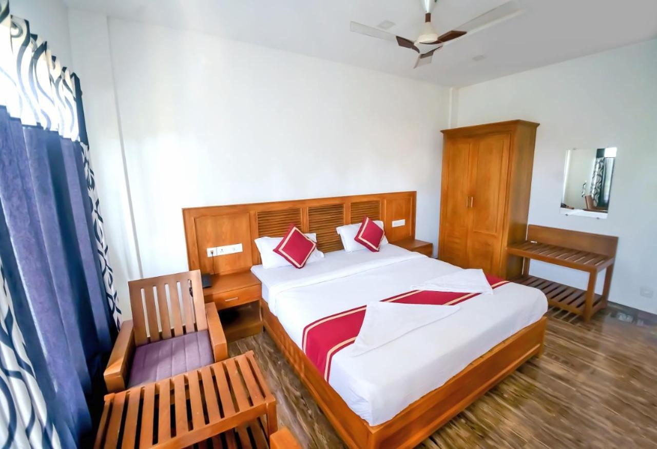 Princess De Munnar - 3 Star Hotel Thiruvananthapuram Bagian luar foto