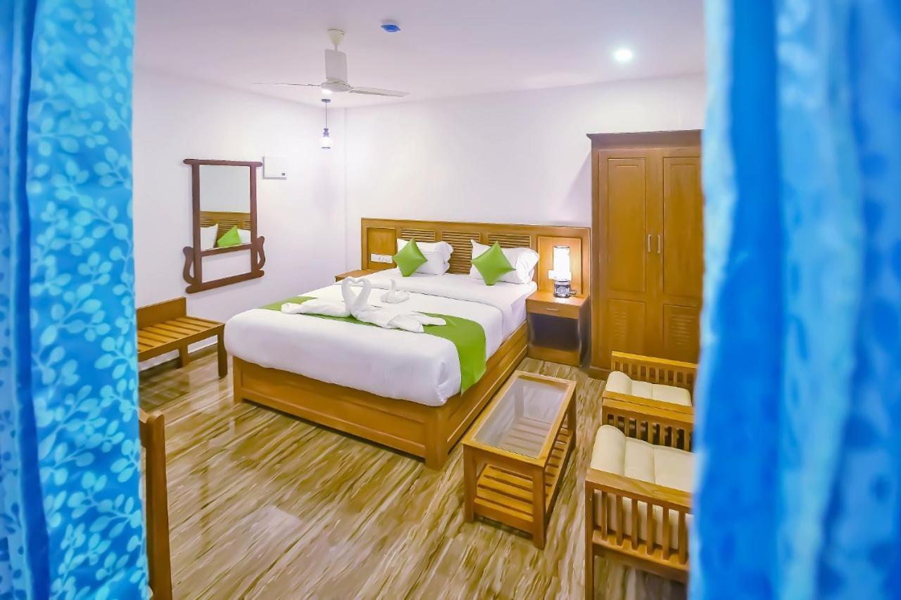 Princess De Munnar - 3 Star Hotel Thiruvananthapuram Bagian luar foto